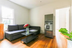 Elegant 1 Bedroom Apartment with Balcony Surry Hills, Sydney